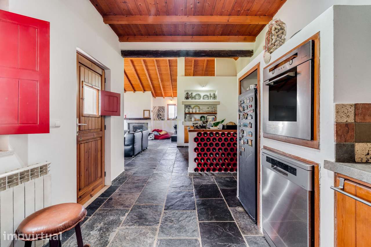 Moradia na Costa Alentejana de 4 Quartos e Arquitetura Tradicional com - Grande imagem: 4/43