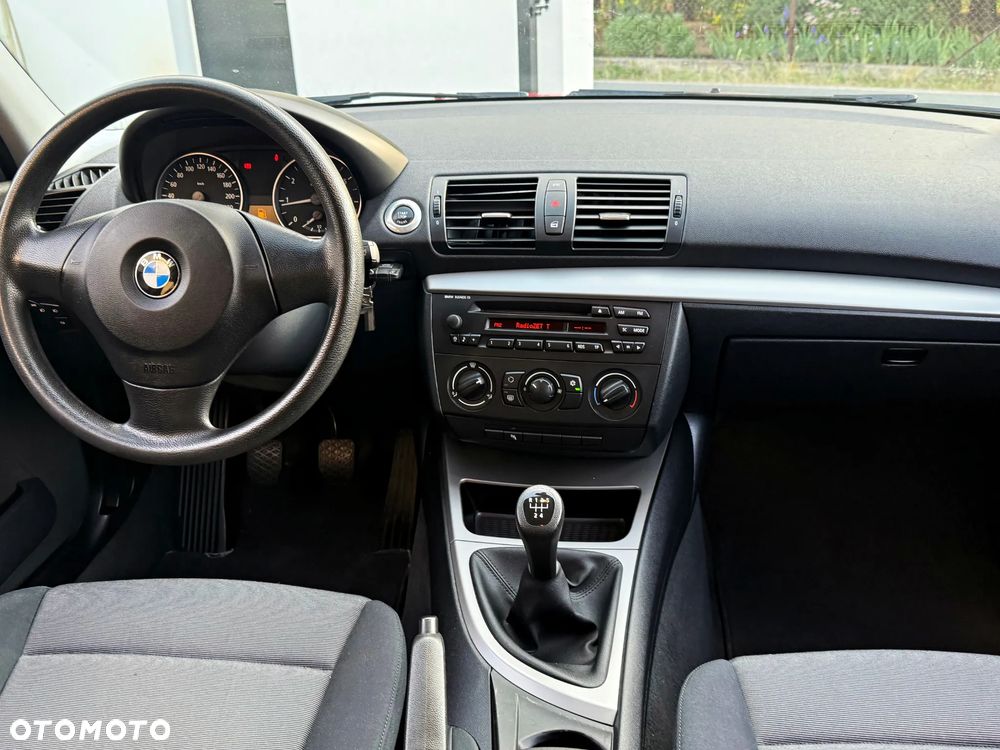 BMW Seria 1 - 26