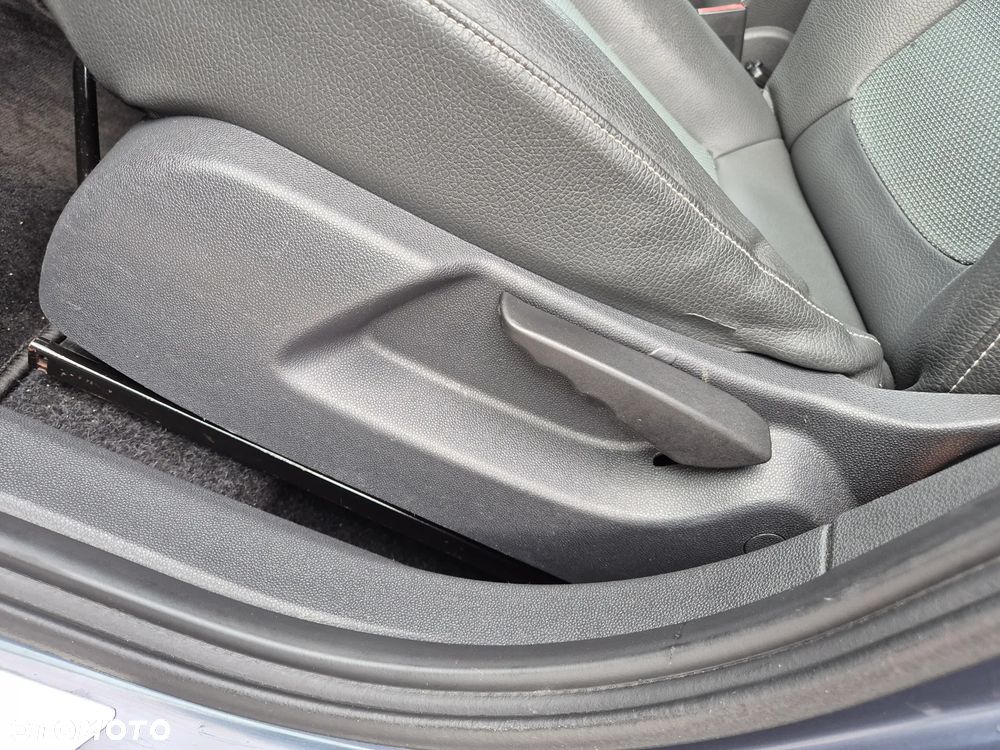 Opel Corsa 1.4 16V Navi - 29