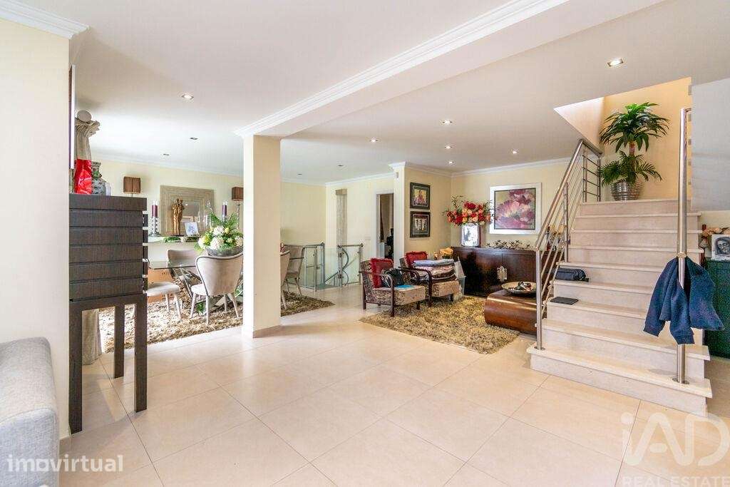 Casa / Villa T4 em Nazaré de 166 m2 - Grande imagem: 2/25