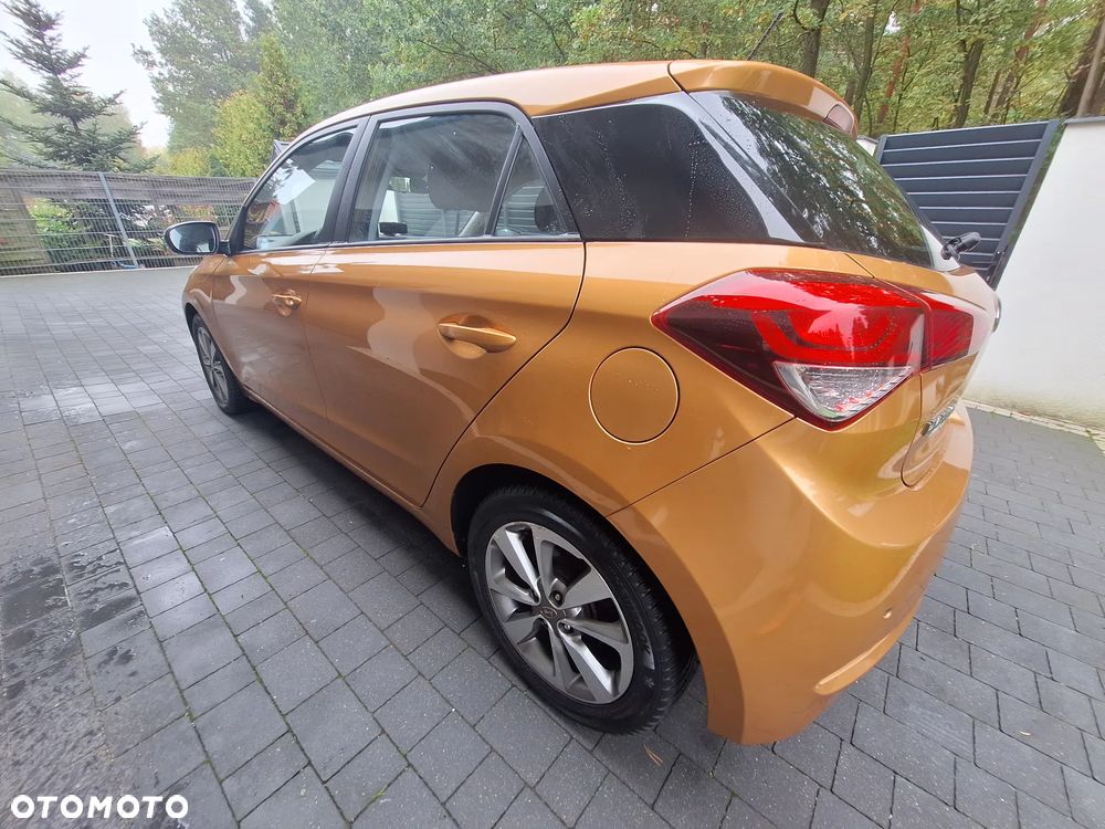 Hyundai i20 1.1 CRDi - 14