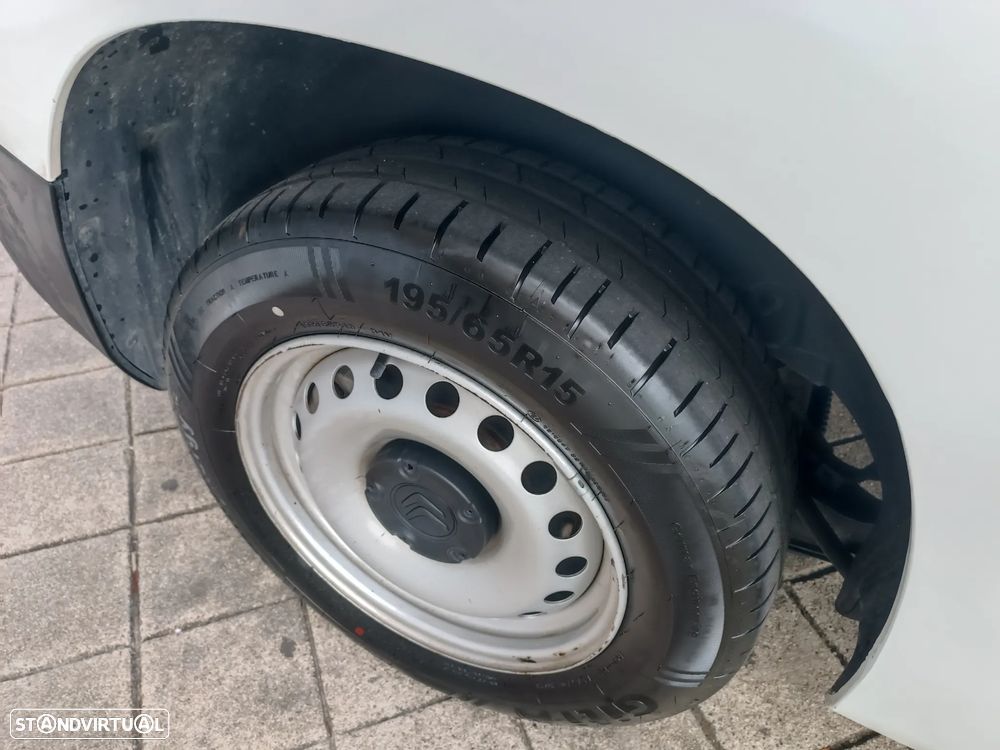 Citroën BERLINGO 1.6 hdi 100cv IVA / Dedutível - 21