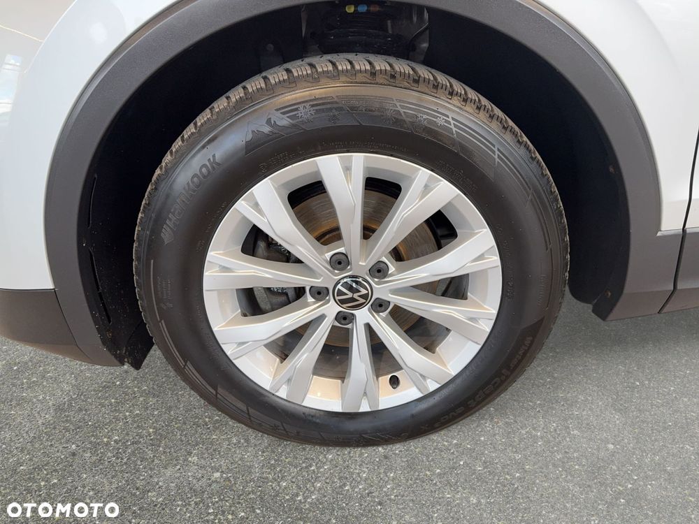 Volkswagen Tiguan - 11