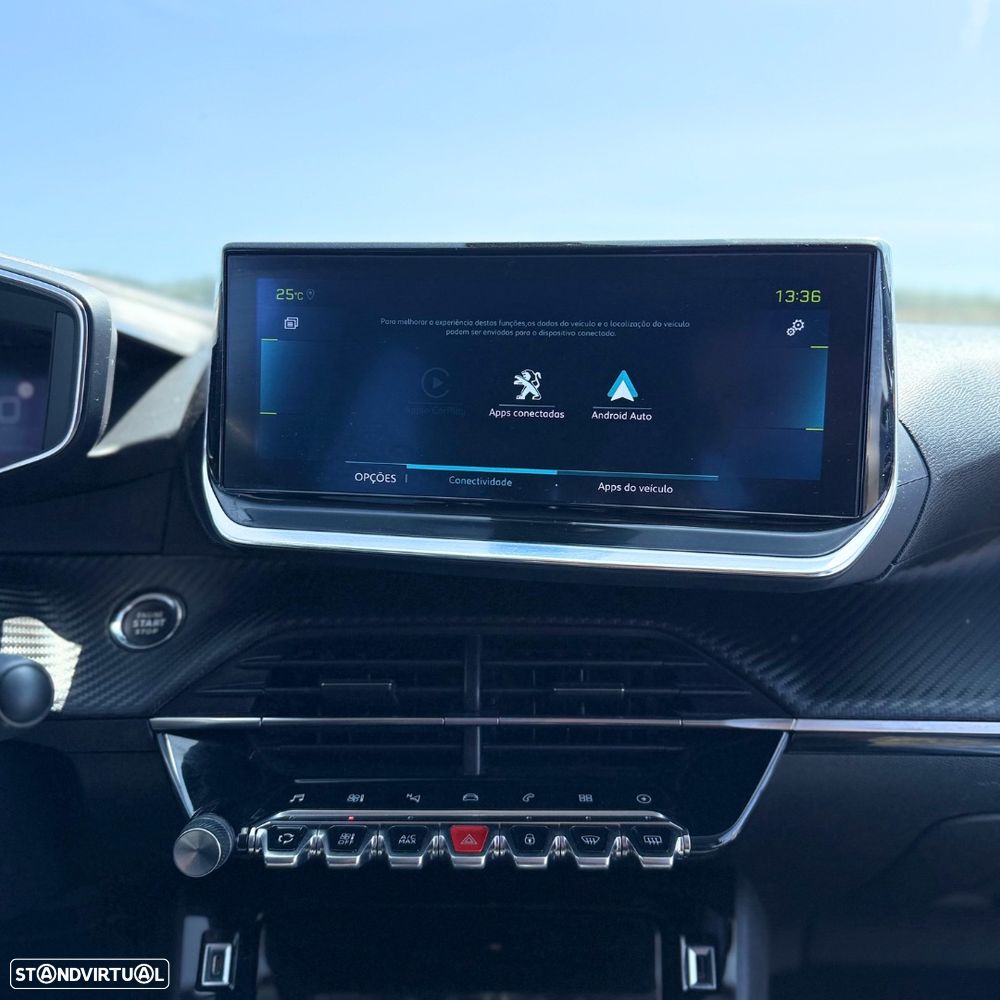 Peugeot e-2008 Allure Pack - 11