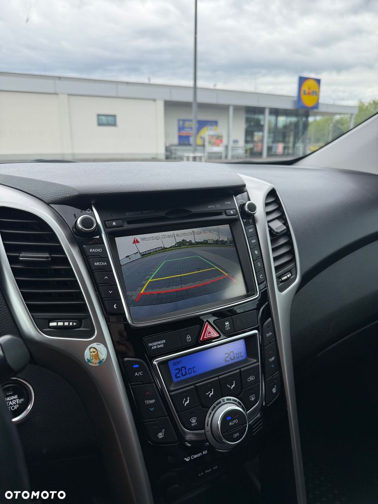 Hyundai i30 1.6 CRDi Premium - 11