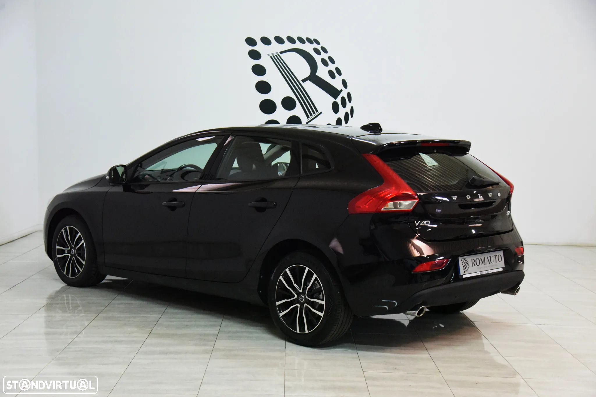 Volvo V40 2.0 D3 Momentum - 8