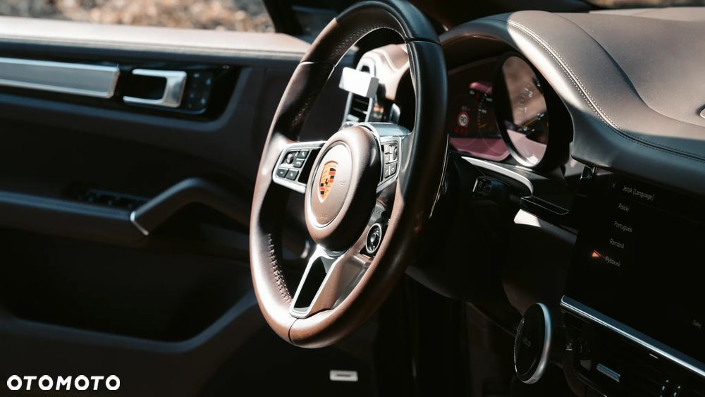 Porsche Cayenne - 15