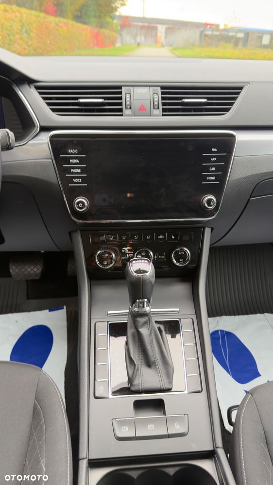 Skoda Superb 1.5 TSI Ambition DSG - 12