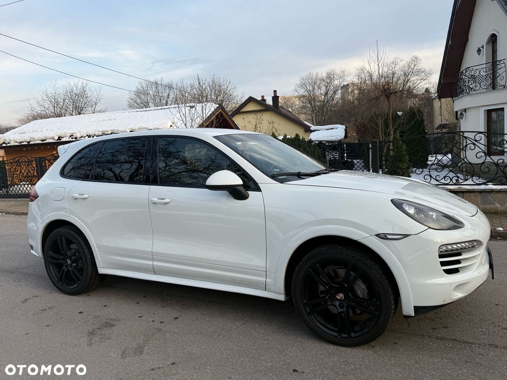 Porsche Cayenne - 21