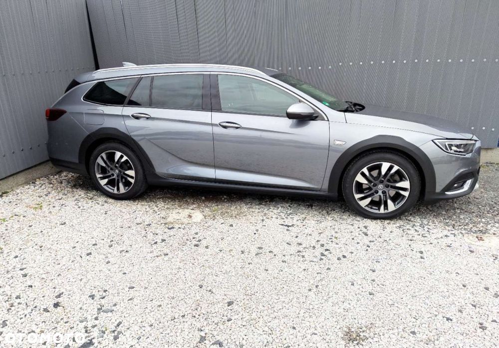 Opel Insignia Country Tourer 2.0 Diesel 4x4 Exclusive - 2
