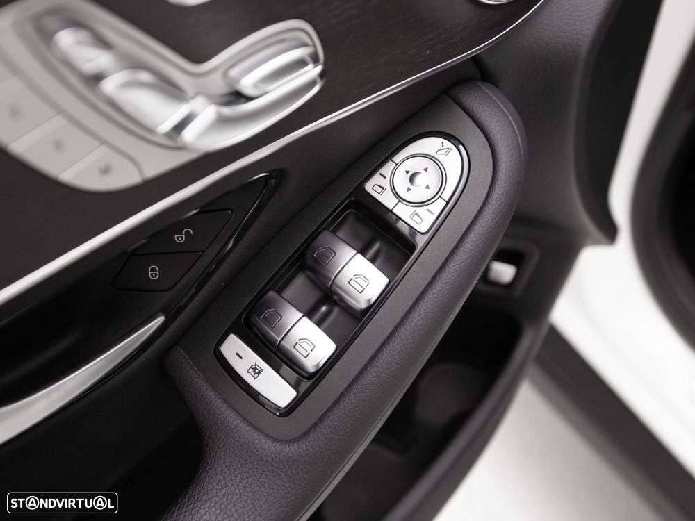 Mercedes-Benz GLC 300 de 4Matic 9G-TRONIC - 17