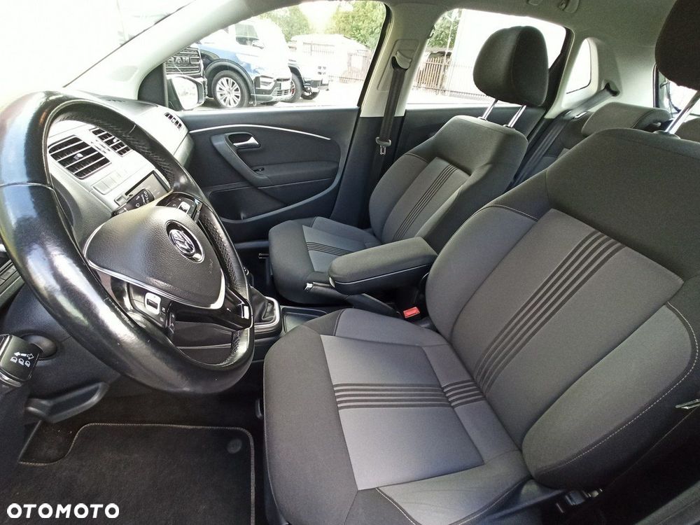 Volkswagen Polo 1.4 TDI (Blue Motion Technology) Comfortline - 8