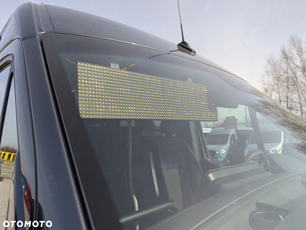 Mercedes-Benz Sprinter 519 - 18