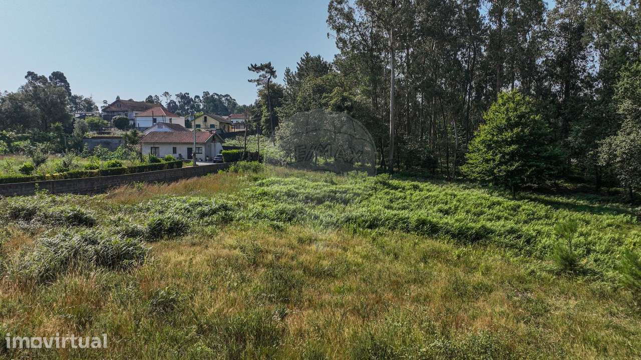 Terreno para construção com 1700m2 em Freiriz, Vila Verde! - Grande imagem: 5/21