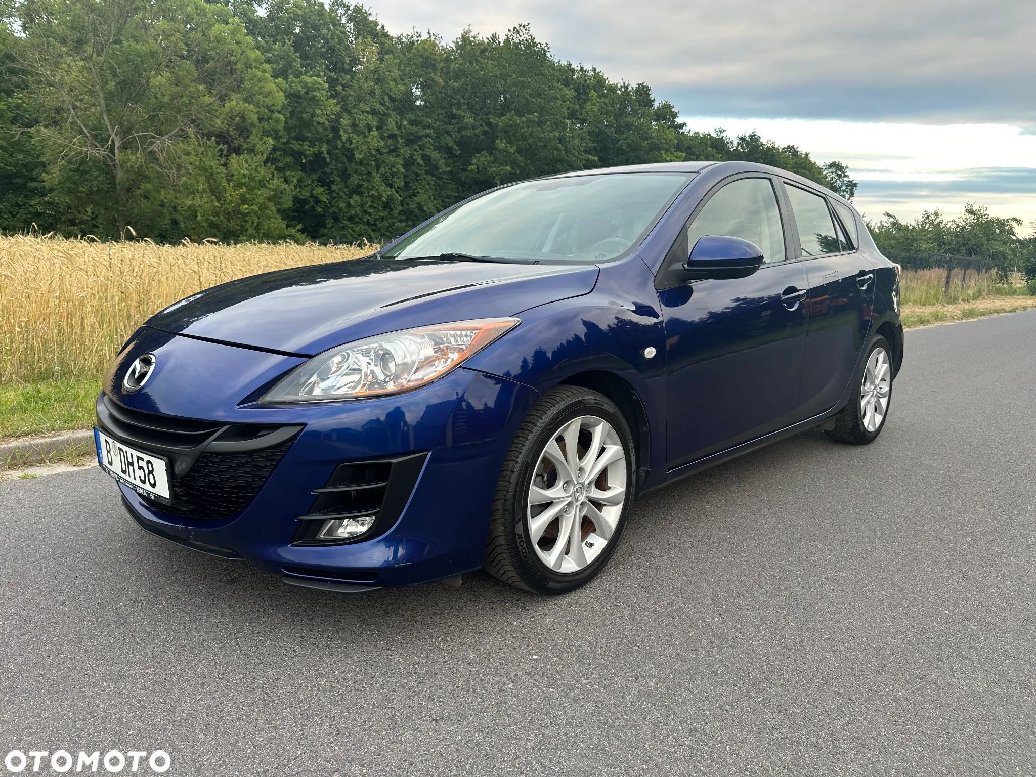 Mazda 3 2.0 Exclusive + - 1