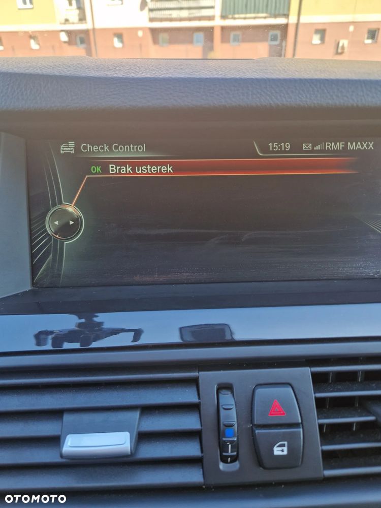 BMW Seria 5 520d - 38