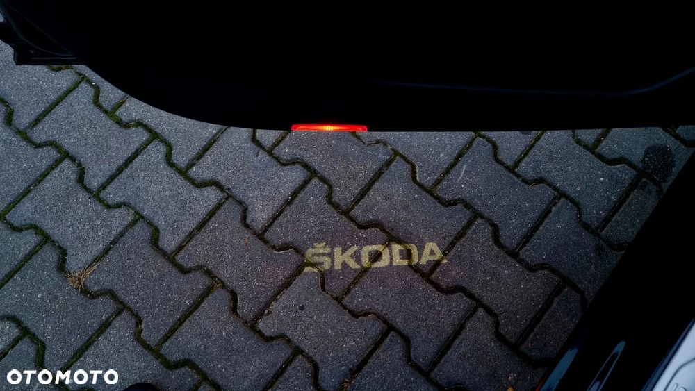 Skoda Superb 2.0 TDI SCR Style - 19