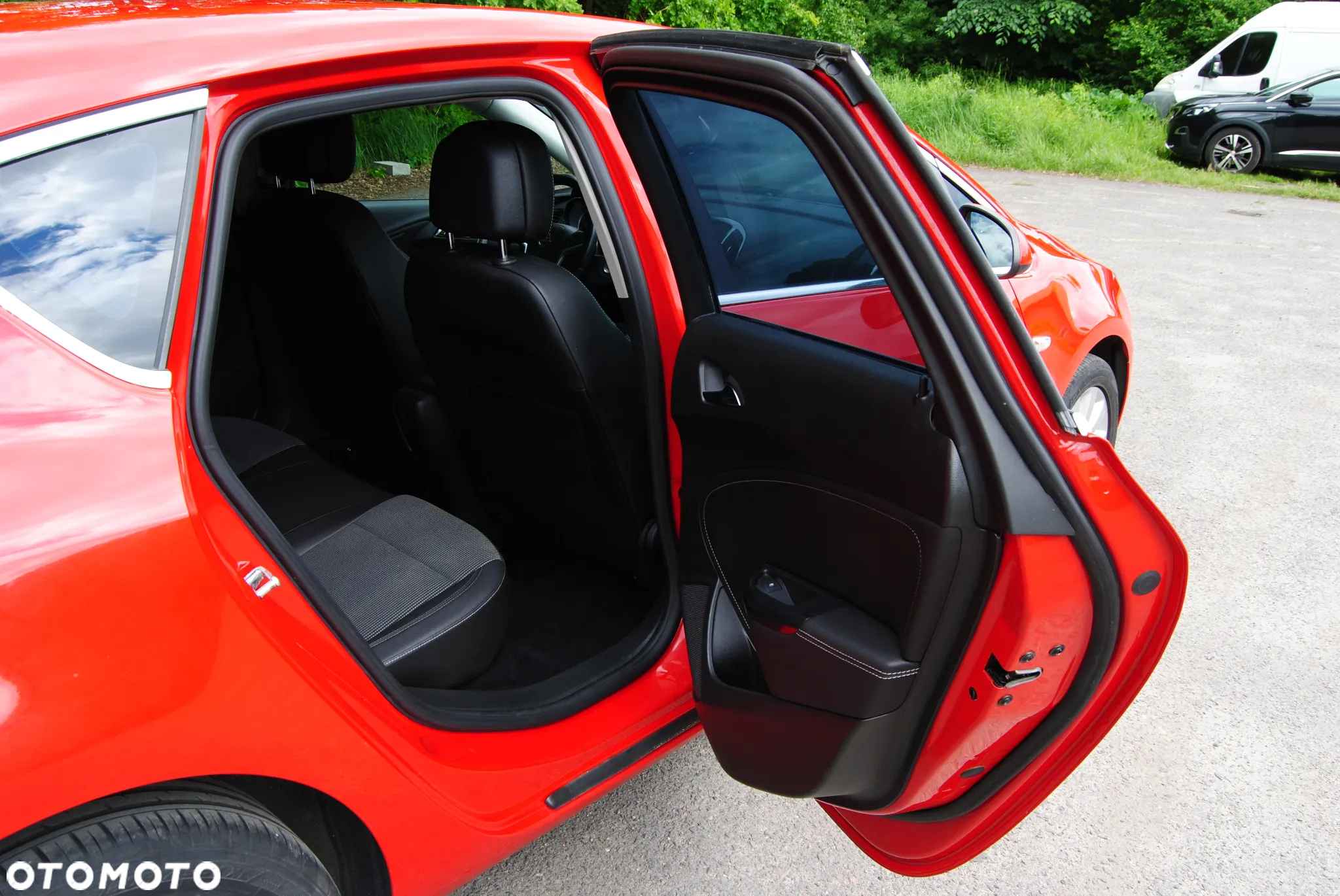 Opel Astra IV 2.0 CDTI Cosmo - 14