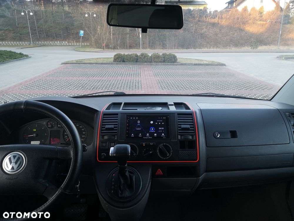 Volkswagen Transporter - 8