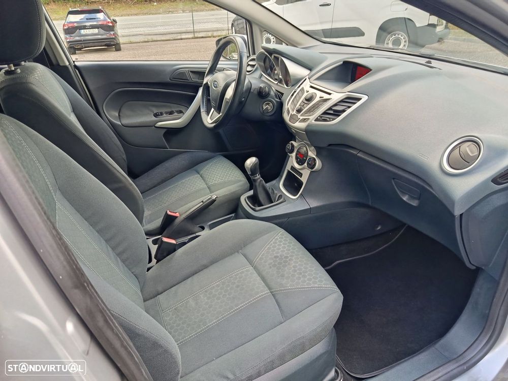 Ford Fiesta 1.4 TDCI Titanium - 16