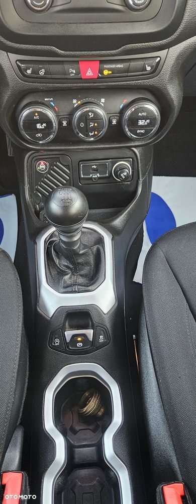 Jeep Renegade 1.4 MultiAir Longitude - 28
