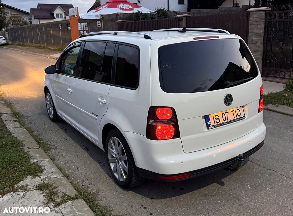 Volkswagen Touran 2009 photo 5