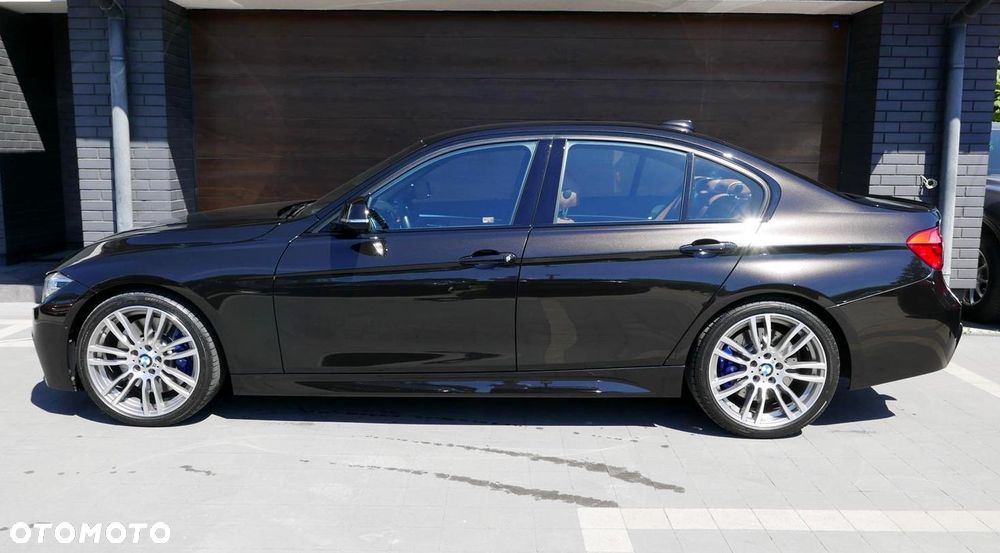 BMW Seria 3 330i M Sport - 6