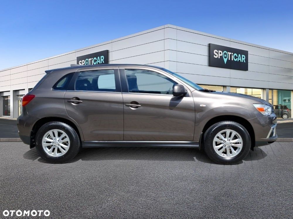 Mitsubishi ASX - 4