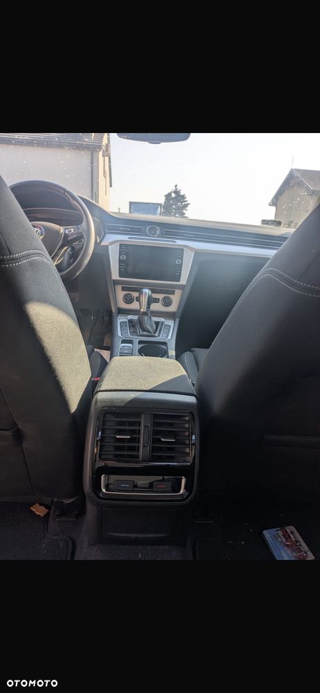 Volkswagen Passat 2.0 TDI Elegance DSG - 4
