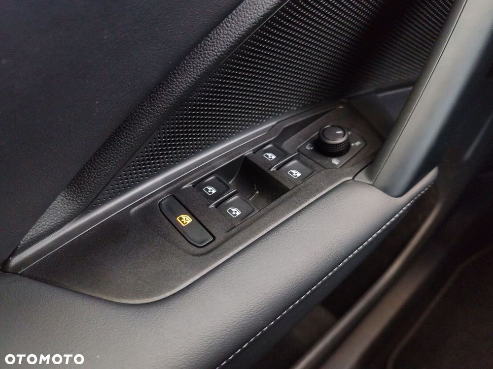 Volkswagen Tayron 2.0 TDI SCR 4Mot Elegance DSG - 20