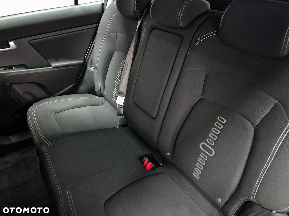 Kia Sportage 1.6 GDI L Business Line 2WD - 24