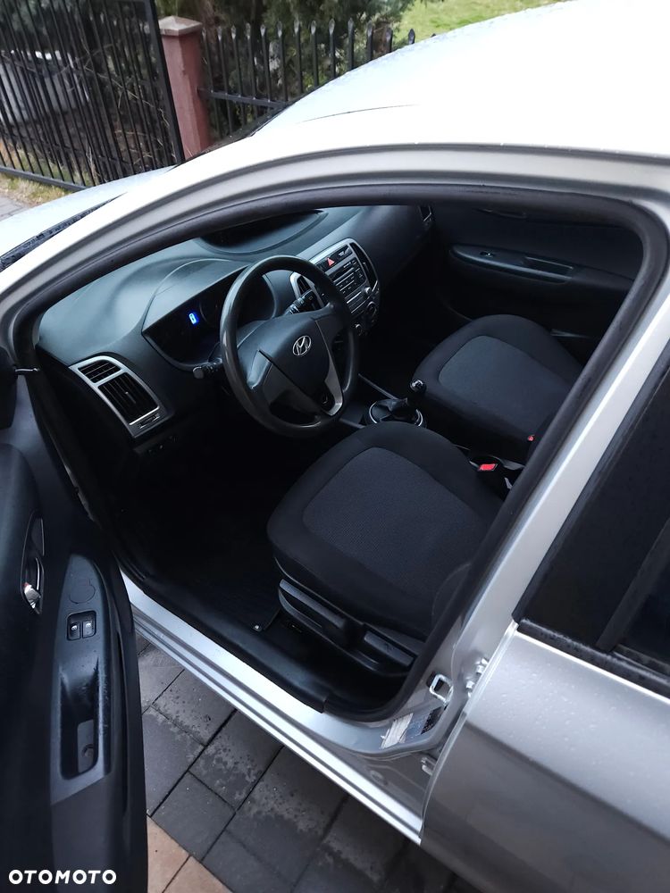 Hyundai i20 1.25 Comfort - 10