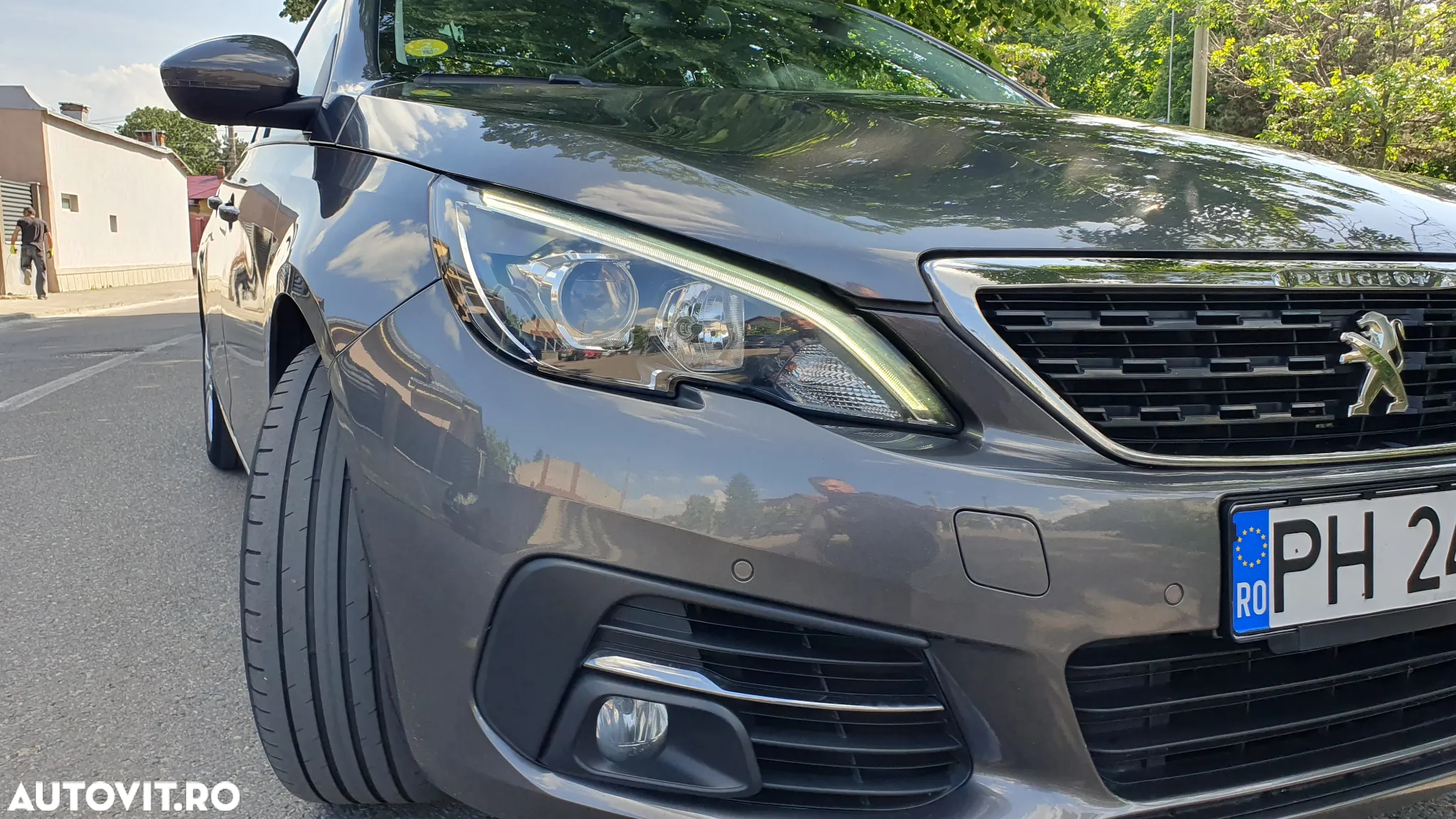 Peugeot 308 SW BlueHDi 130 Allure Pack - 17