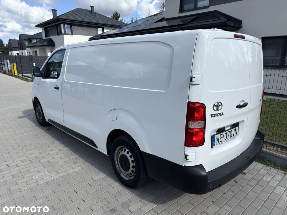 Toyota Pro Ace - 3