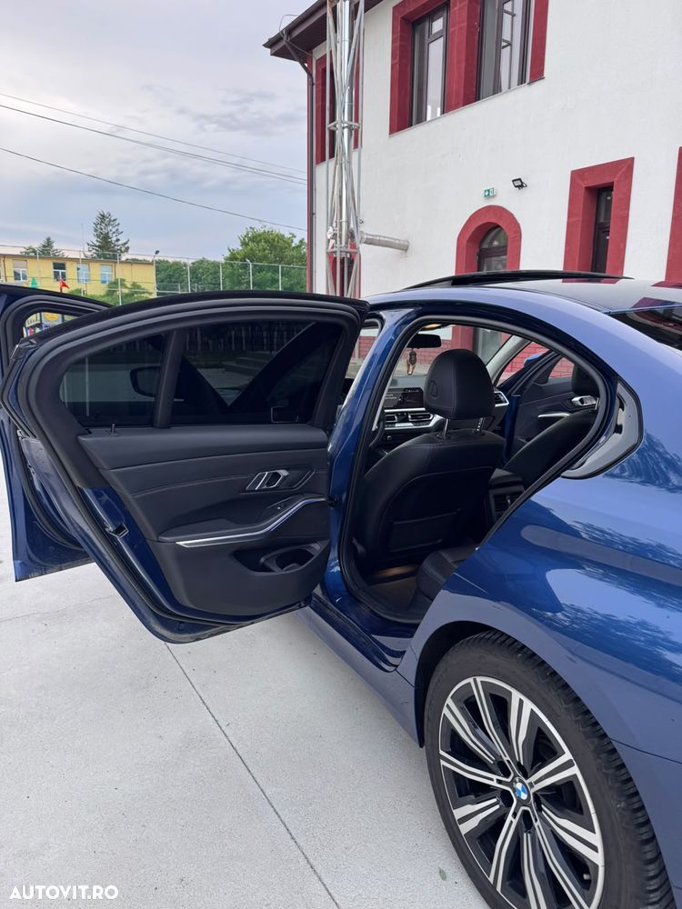 BMW Seria 3 320d xDrive AT - 9