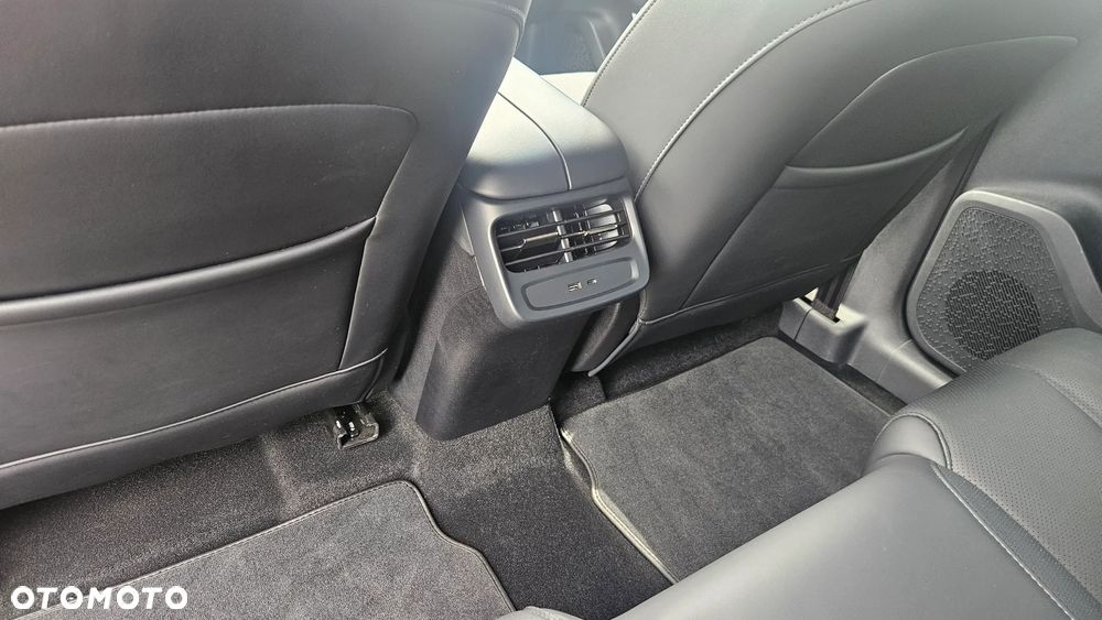 Omoda 7 1.5 T-GDi Super Hybrid Luxury - 13