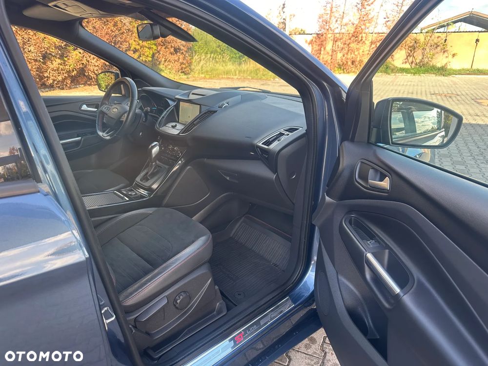 Ford Kuga 2.0 TDCi 2x4 ST-Line - 14