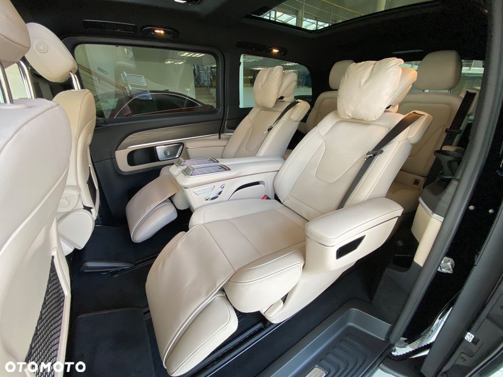 Mercedes-Benz Klasa V - 2