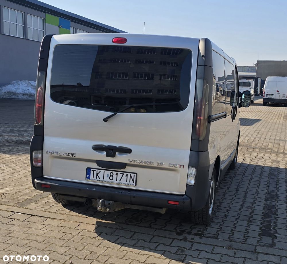 Opel Vivaro - 25