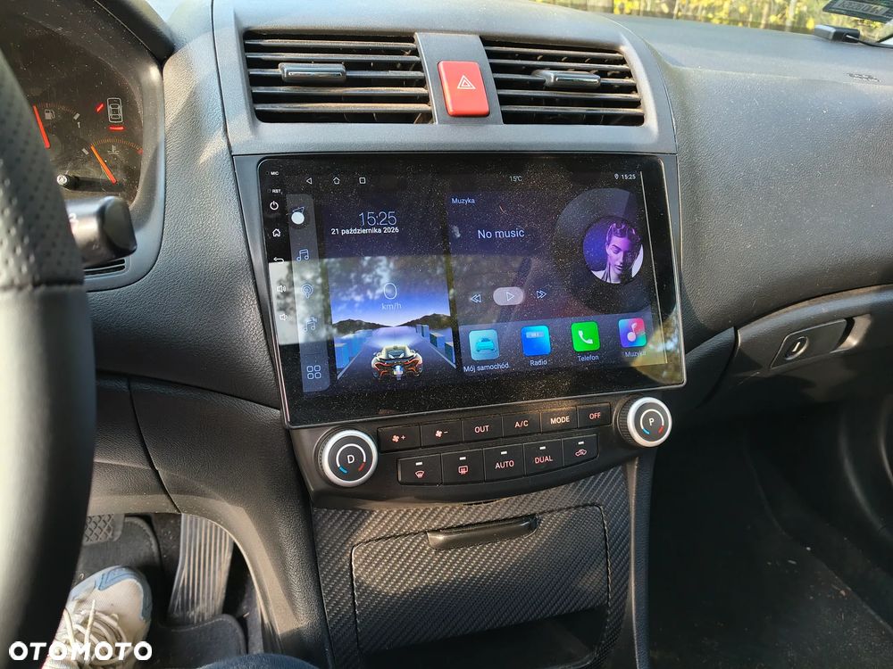 Honda Accord 2.0 Executive - 12