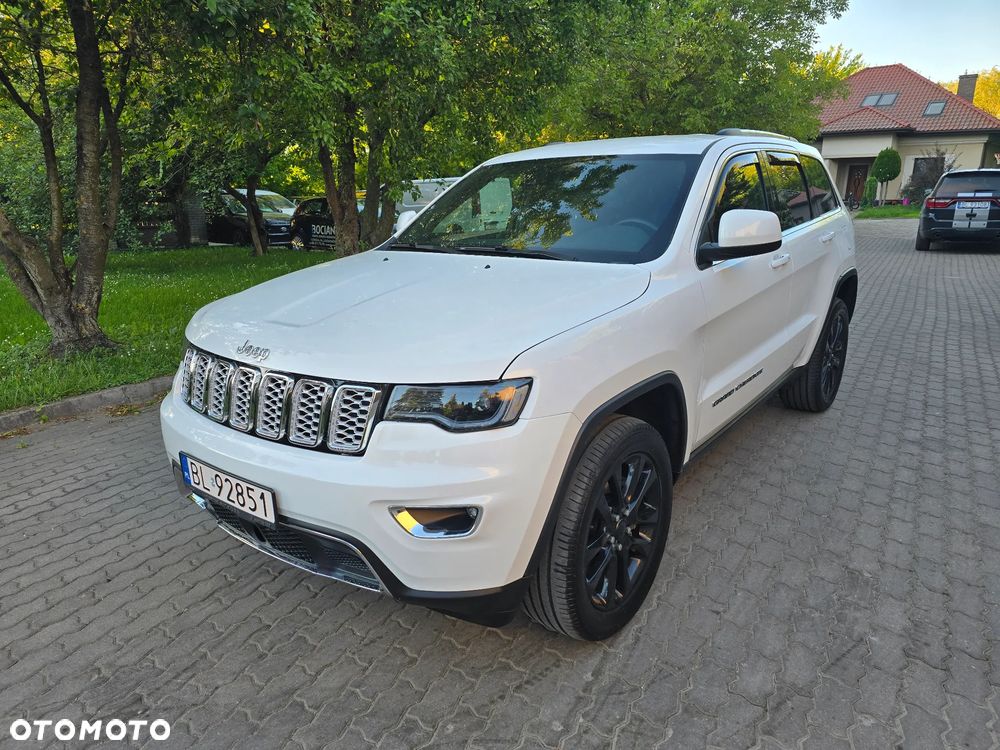 Jeep Grand Cherokee - 1