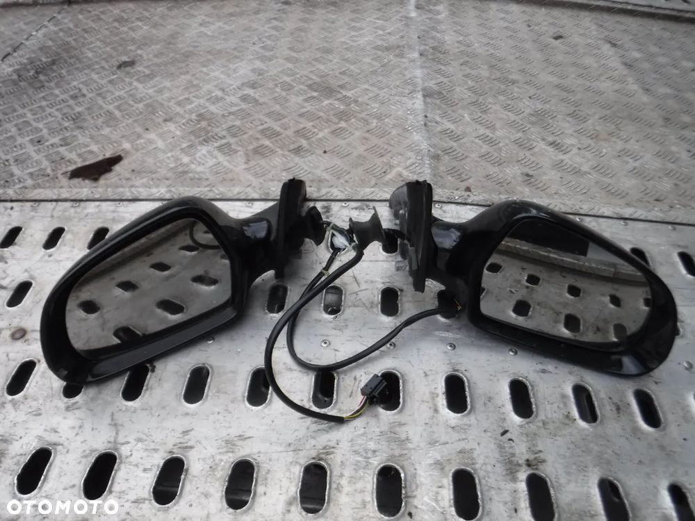 Audi A4 B8  lusterko 6pin LY9B - 1
