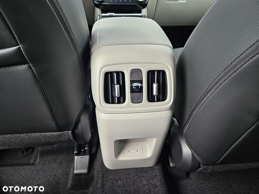 Hyundai Tucson 1.6 T-GDi HEV Executive 2WD - 12