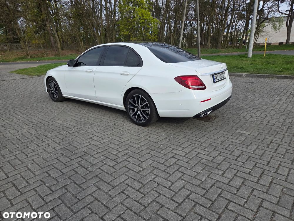 Mercedes-Benz Klasa E 220 d 9G-TRONIC - 5