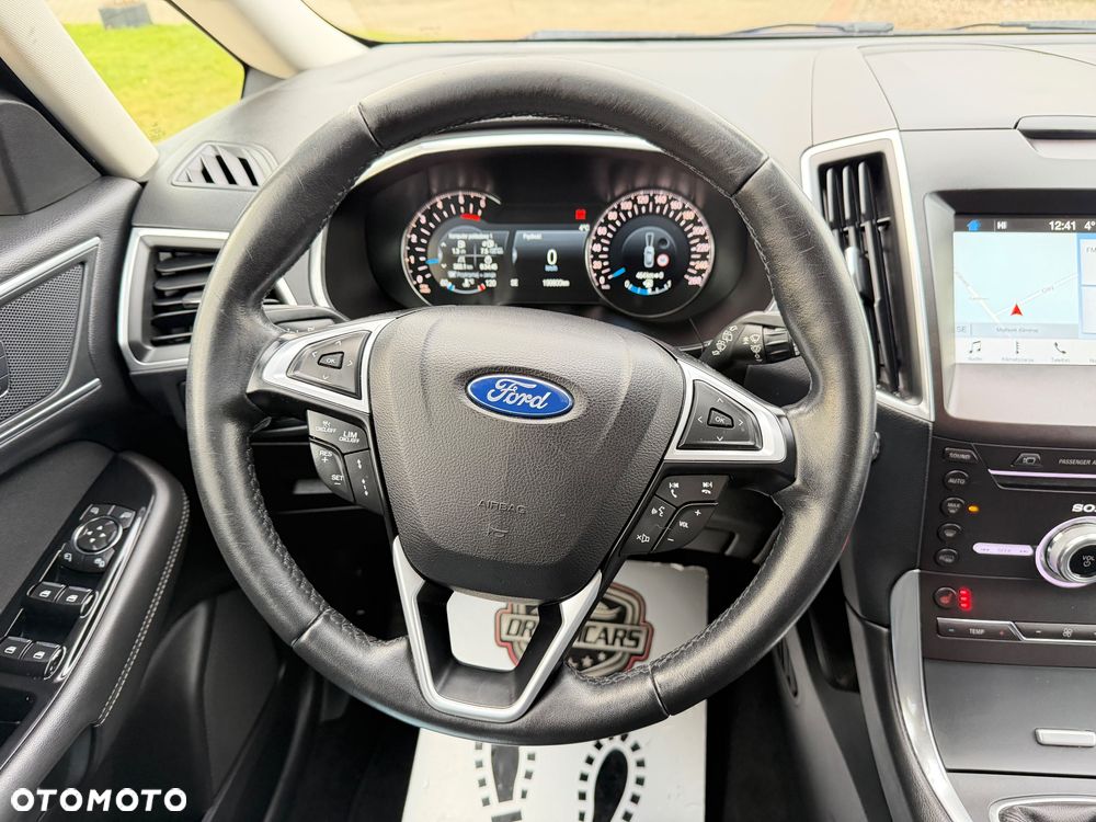 Ford S-Max - 21