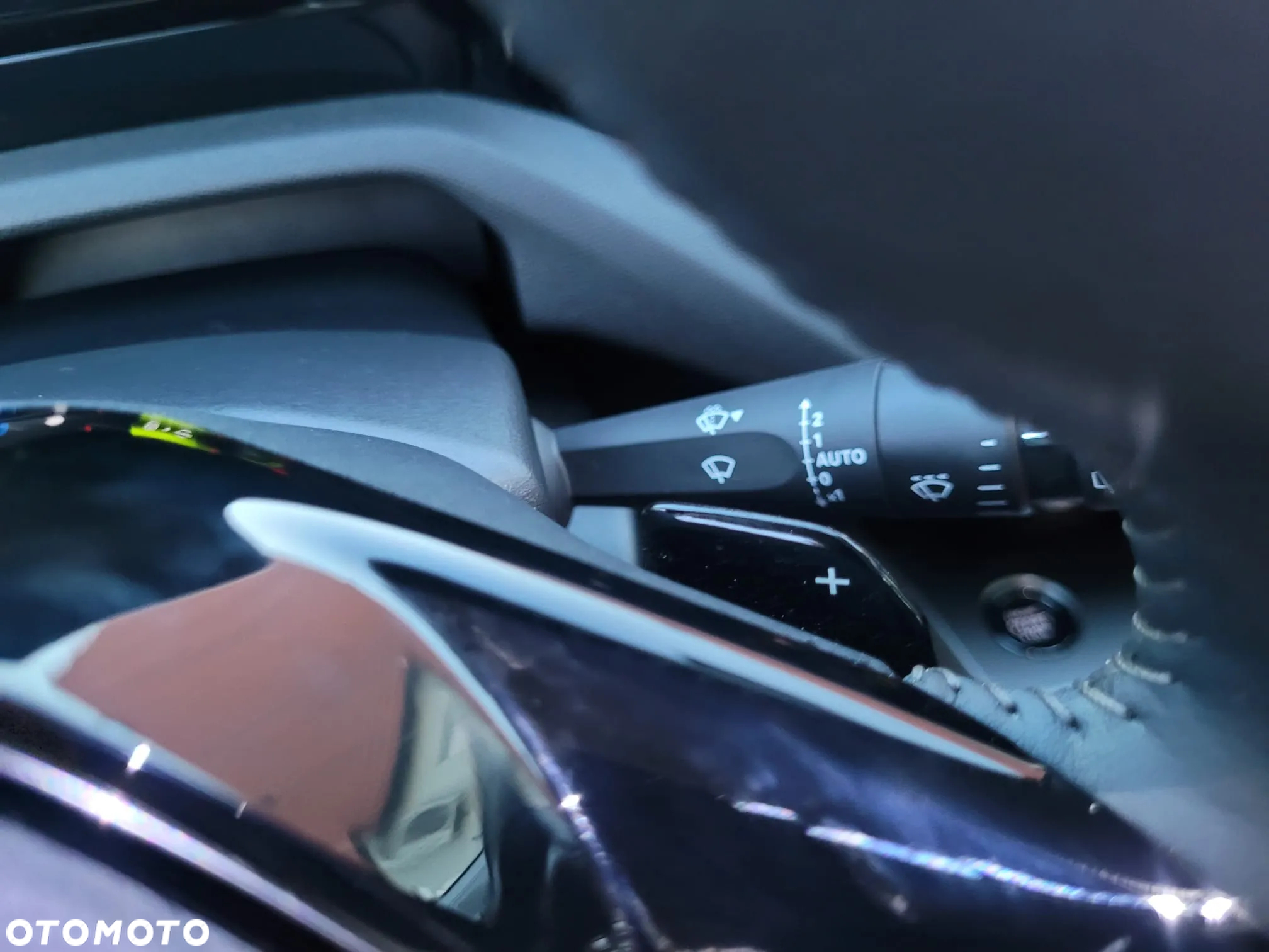 Peugeot 308 SW Plug-In Hybrid 225 e-EAT8 GT - 22