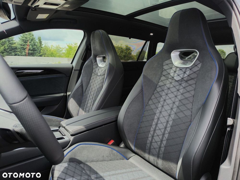 Volkswagen Passat Variant - 11
