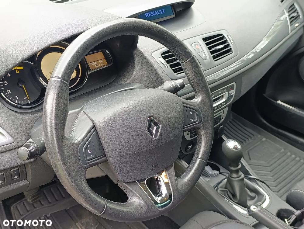 Renault Megane 1.5 dCi Limited - 10