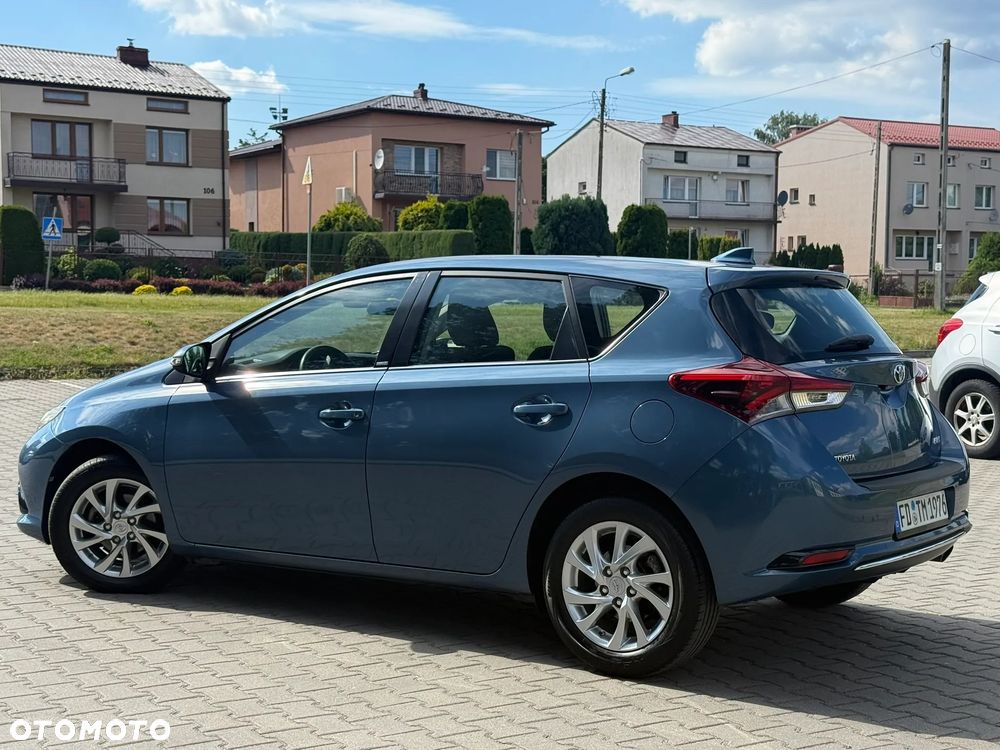 Toyota Auris 1.2 Turbo Edition S+ - 8