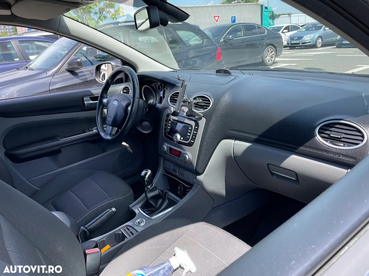 Ford Focus 1.6 TDCI DPF Titanium - 17